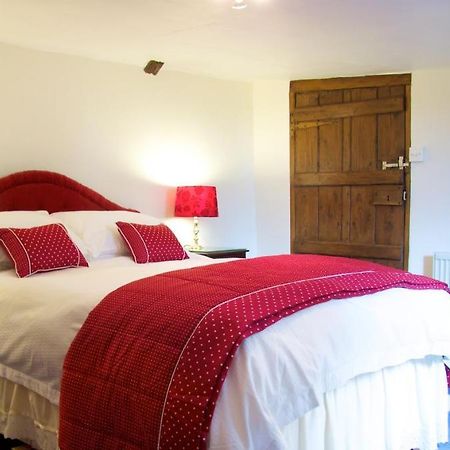 Colston Hall Farmhouse B&B Фрамлингхам Экстерьер фото