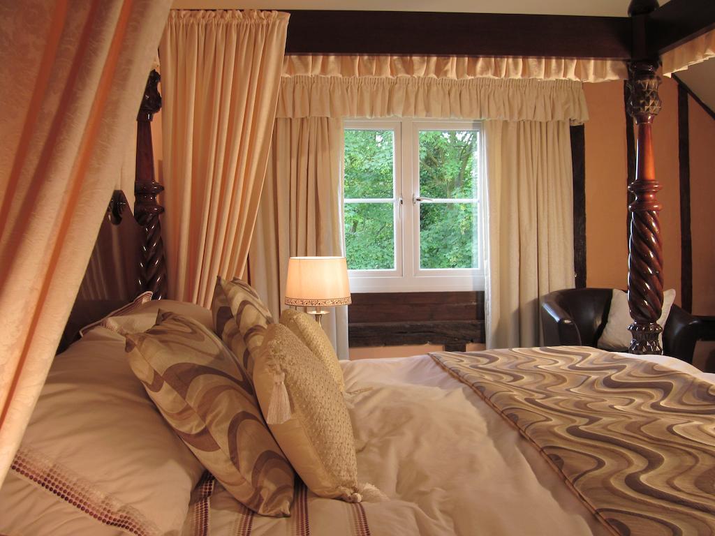Colston Hall Farmhouse B&B Фрамлингхам Номер фото