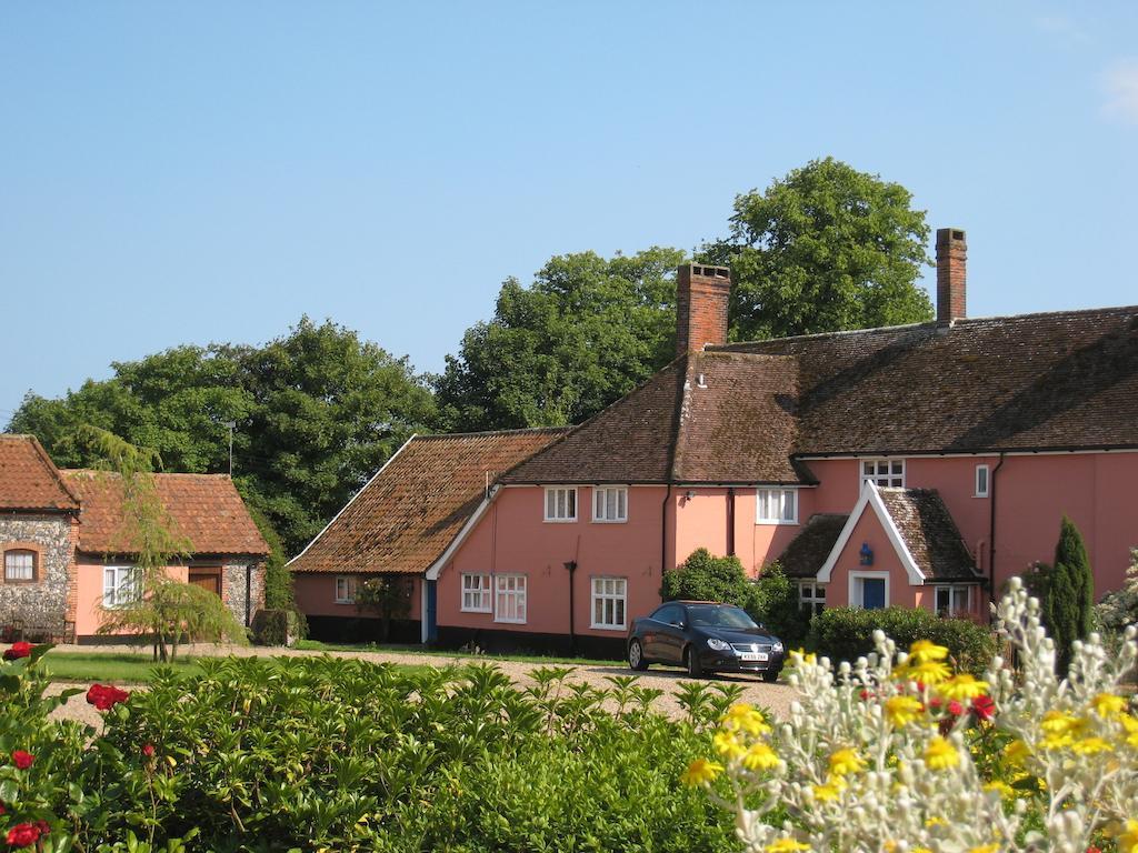 Colston Hall Farmhouse B&B Фрамлингхам Экстерьер фото